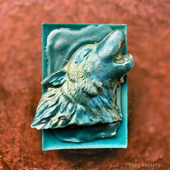 Werewolf's Embrace Wax Melt Bar: Maple Honey Vanilla Bourbon Scent - Picture 4 of 10